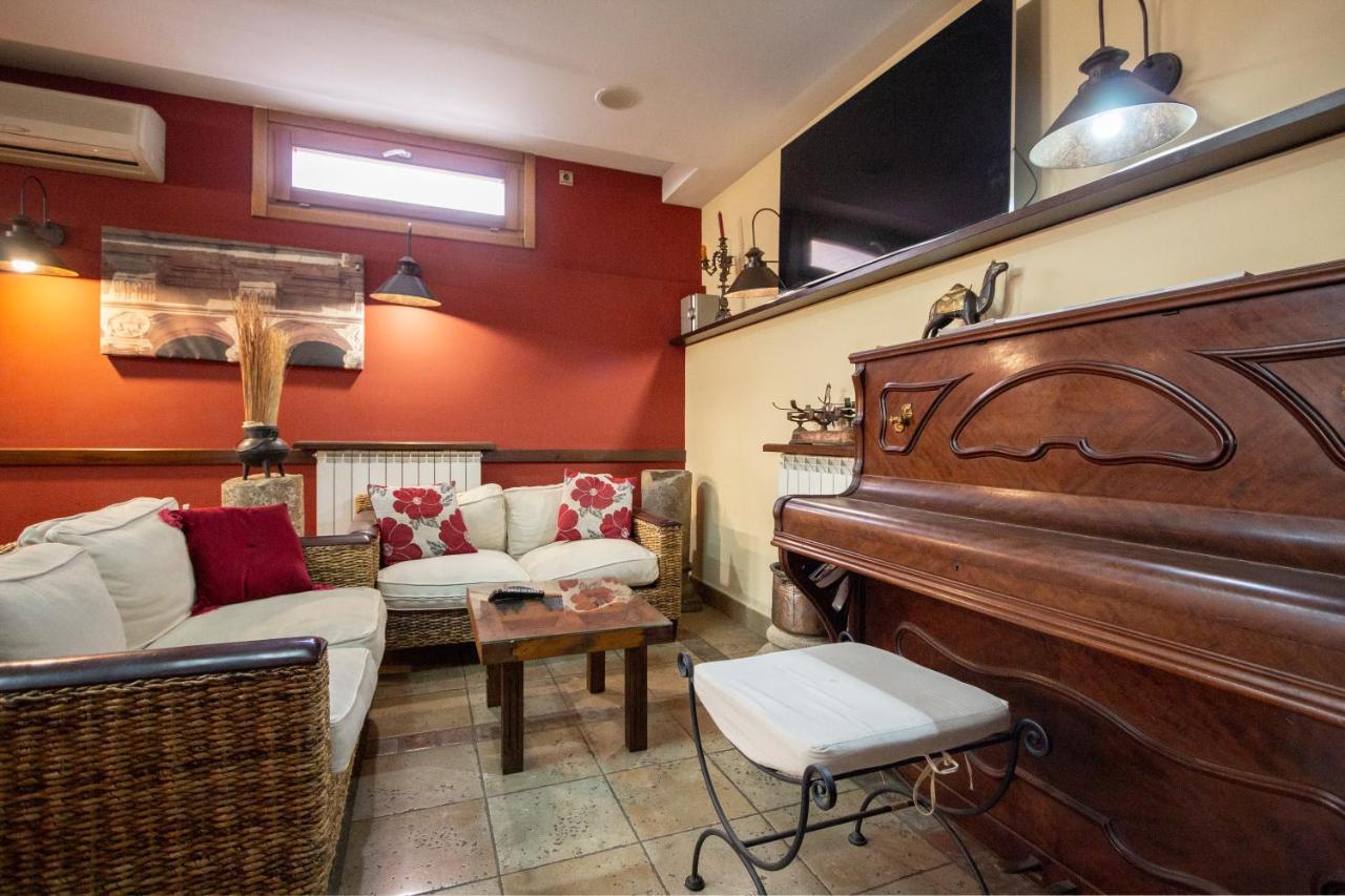 Hostal Los Canteros Golmayo Bagian luar foto